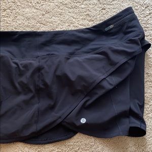 Lululemon speed up short size 12